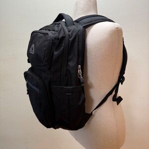 High Sierra Tech Spot Laptop Bag Multi-Pocket 17"‎ Padded Compartment Backpack